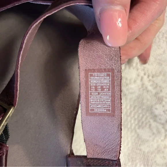 Chaco Wayfarer Burgundy Leather Strappy Sandals - Picture 4 of 4